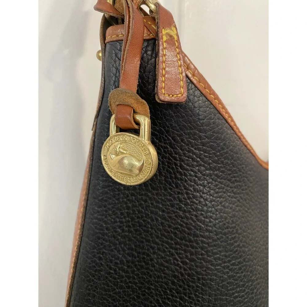 Vintage Dooney & Bourke Classic All Weather Shoulder Hobo Bag Brown Trim GUC